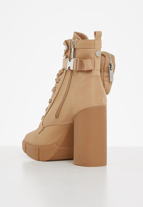Steve Madden - Renegade-p lace up boot - neutral