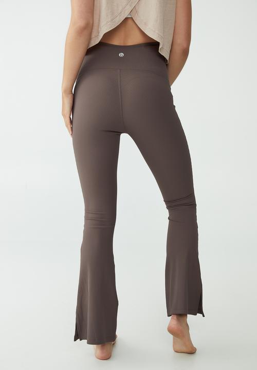 Cotton On - Maternity rib full length flare - brownie