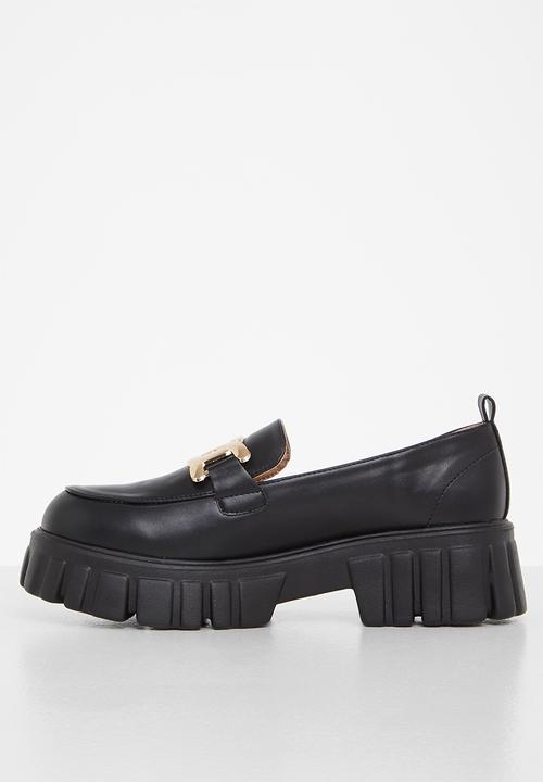 Seduction - Chunky chain trim loafer - black