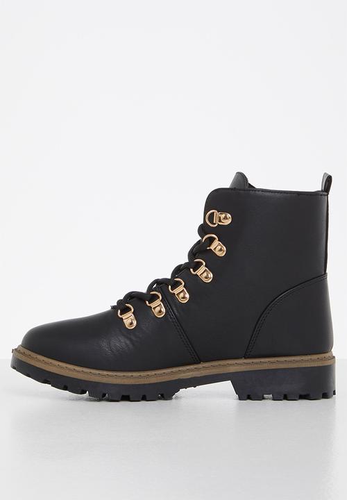 Seduction - Lace up hiking boot - black
