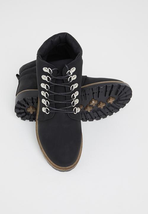Seduction - Lace up hiking bootie - black