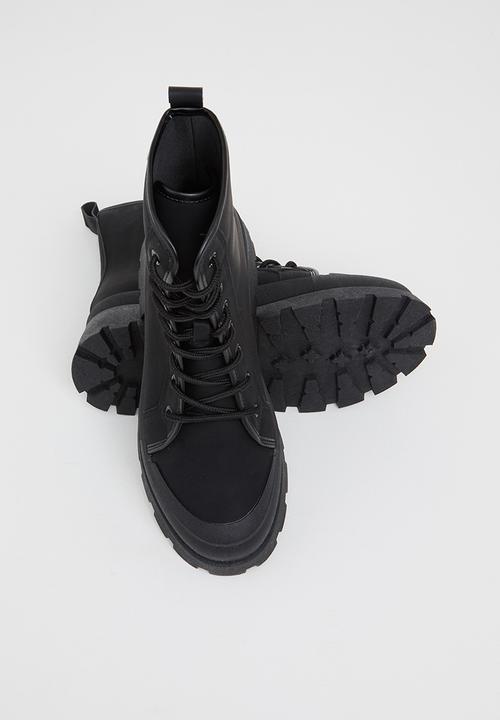 Seduction - Chunky hiking boot - black