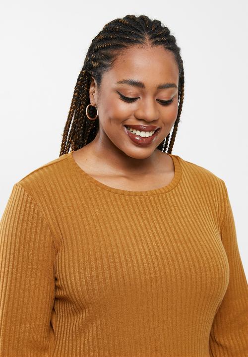 Me&B - Plus ribbed long sleeve maxi dress - tan