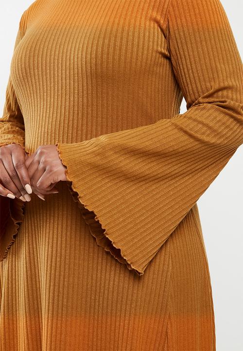 Me&B - Plus ribbed long sleeve maxi dress - tan