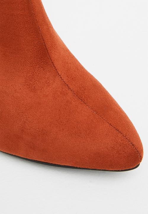 Jada - Pointed cone heel ankle boot - rust