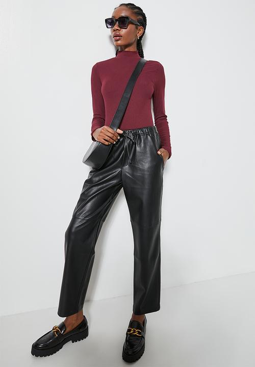 Superbalist - Rib trim funnel neck tee - burgundy