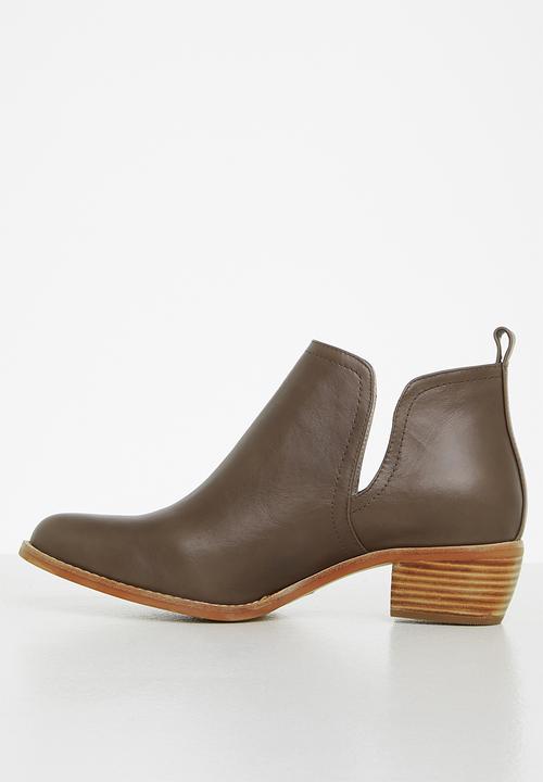 Julz - Amelia  leather ankle boot - choc