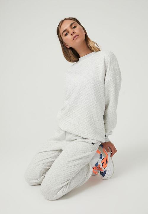 Cotton On - Quilted oversized crew - cloudy grey marle quilted