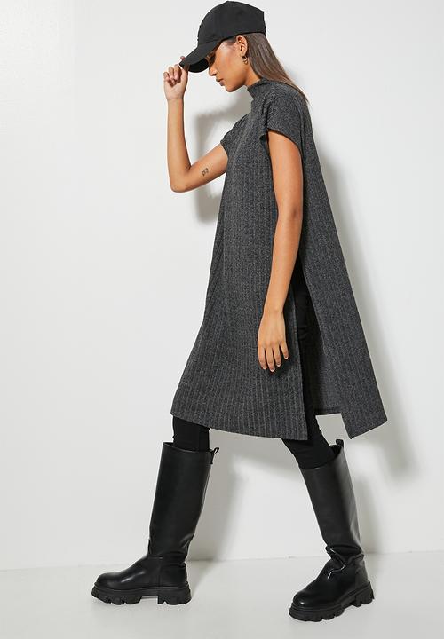 Superbalist - Cut & sew deep slit tunic - charcoal 