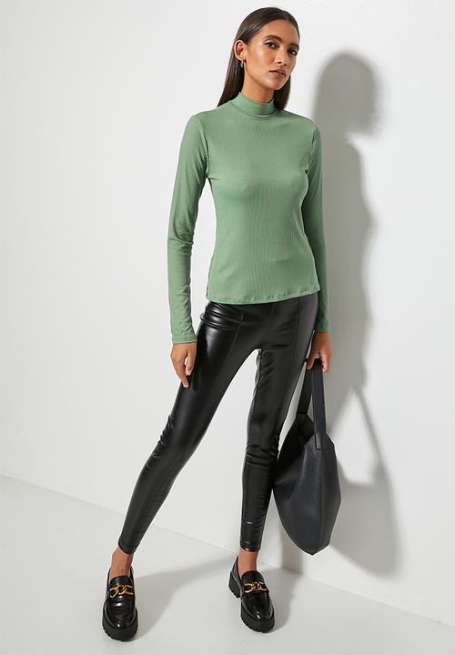 Superbalist - Rib trim funnel neck tee - green