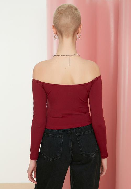 Trendyol - Carmen collar crop knitted blouse  - plum