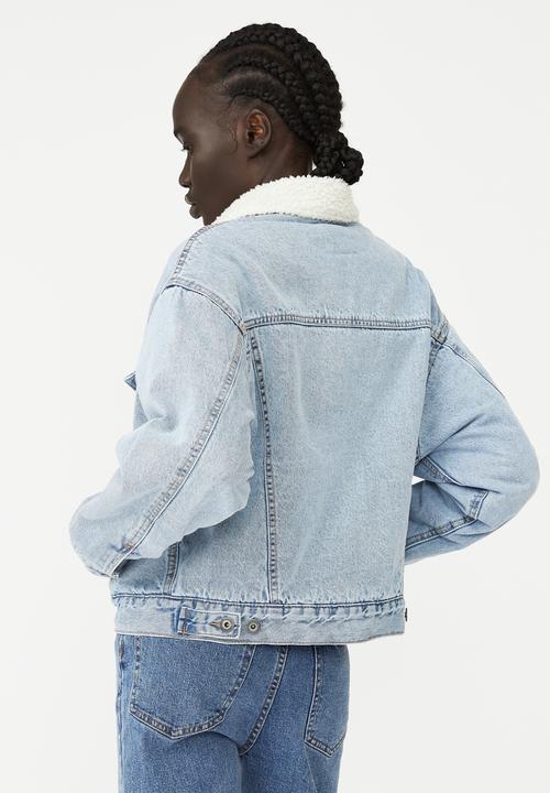 Cotton On - The denim sherpa trucker jacket - swell blue