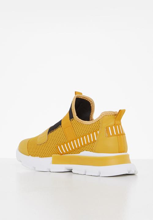 Tom Tom - Chunky knit lace up sneaker - mustard
