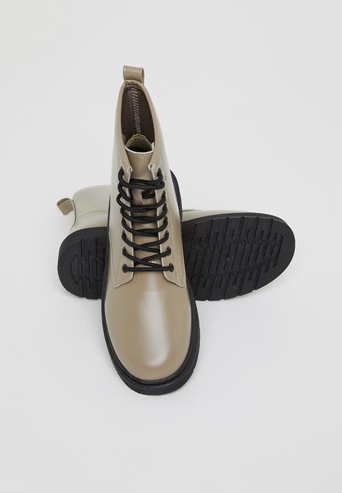 Tom Tom - Chunky lace-up boot - taupe