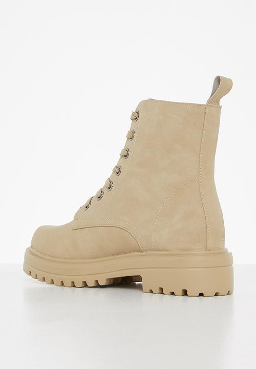 Madison® - Shay chunky lace up boot - neutral