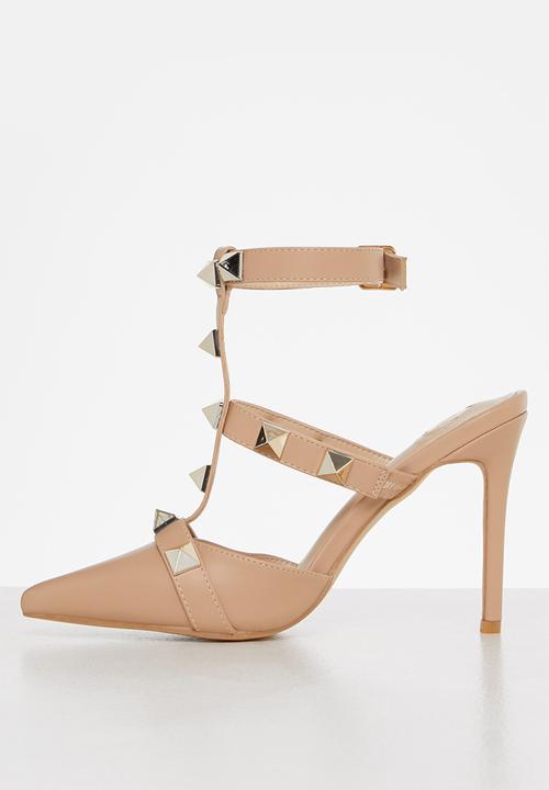 Footwork - Jea studded strap heel - beige