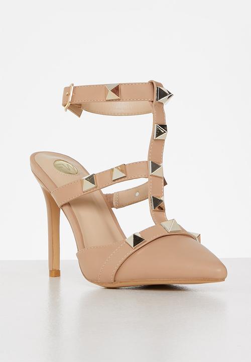 Footwork - Jea studded strap heel - beige