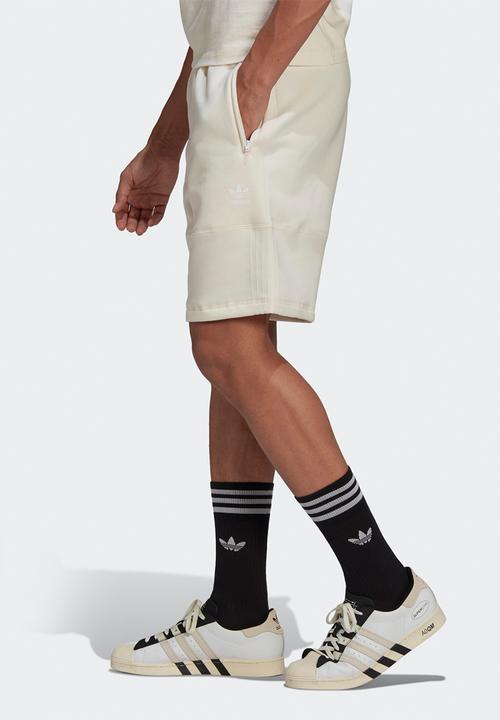 adidas Performance - Adicolor Clean Classics 3-Stripes Shorts- Non-Dyed