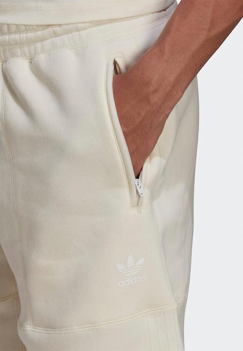 adidas Performance - Adicolor Clean Classics 3-Stripes Shorts- Non-Dyed