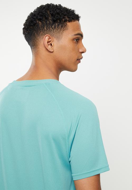 Lyle & Scott - Core Raglan Tee - Retro blue