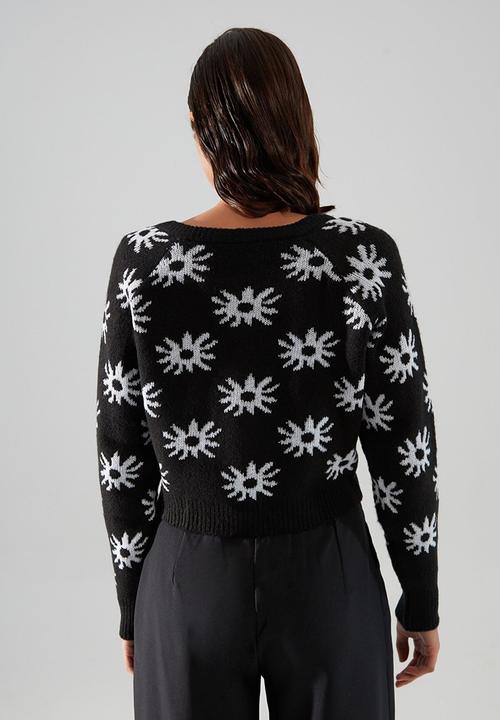Trendyol - Flower detailed knit cardigan - black