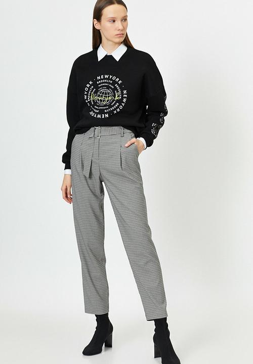 Koton - Medium rise pocket detailed check trousers - black patterned