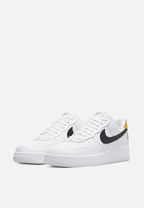 Nike - Air Force 1 '07 LV8 2 - white/black-dark sulfur-opti yellow
