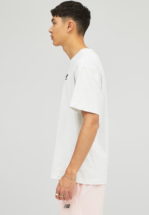 New Balance  - NB Essentials Uni-ssentials Tee - Sea Salt heather