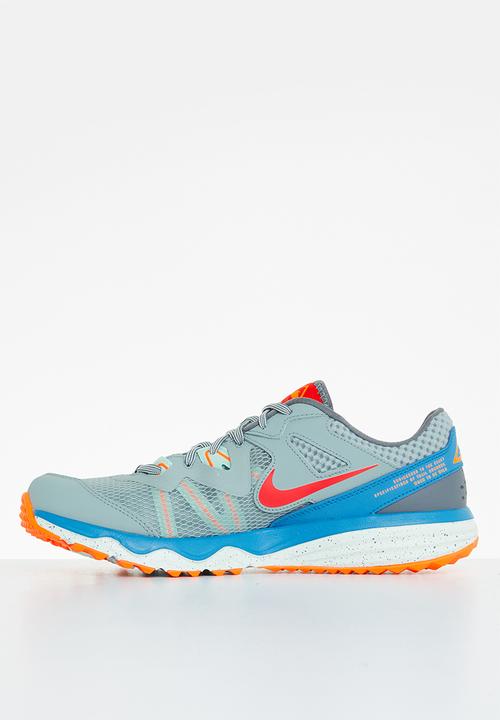 Nike - Nike juniper trail - dusty sage & habanero red-smoke grey