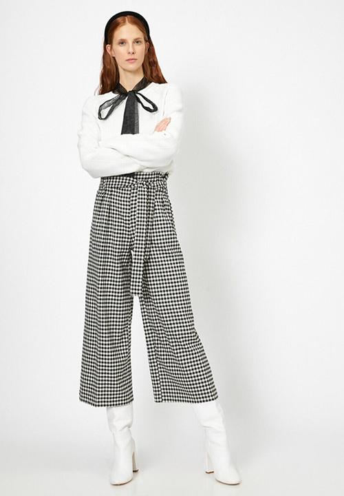 Koton - Medium rise belt detailed trousers - black & white