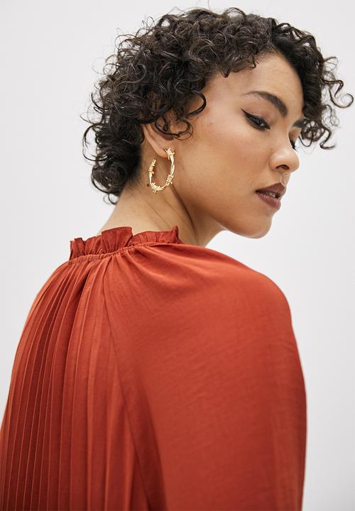 Superbalist - Emma hoop earrings - gold