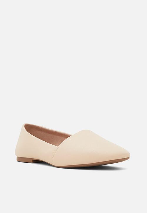 Call It Spring - Samantha pump - stone