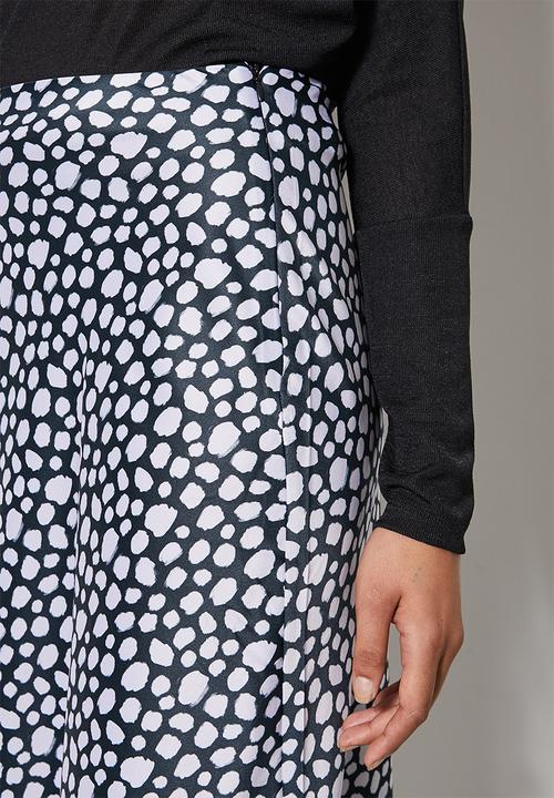 VELVET - Printed a-line slip skirt - black giraffe
