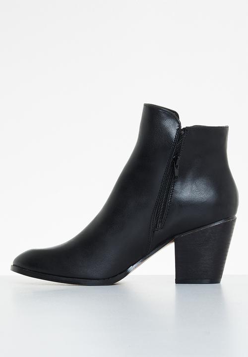 Butterfly Feet - Sandi 1 ankle boot - black