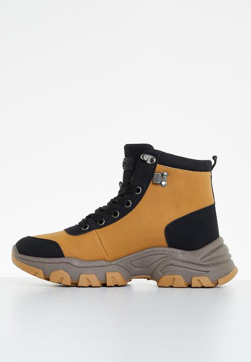 Tom Tom - Chunky lace-up hiking boot - black & tan