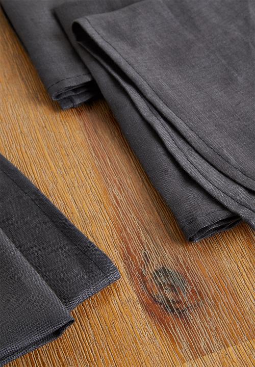 Sixth Floor - Suri linen napkin set of 4 - charcoal