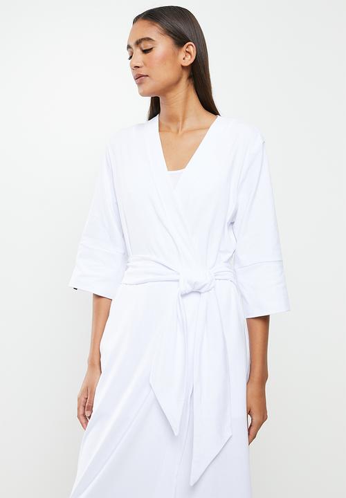 STRONG by T-Shirt Bed Co. - Maxi gown - white