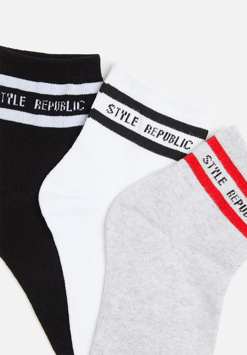 STYLE REPUBLIC - 3-pack branded ankle socks - multi 