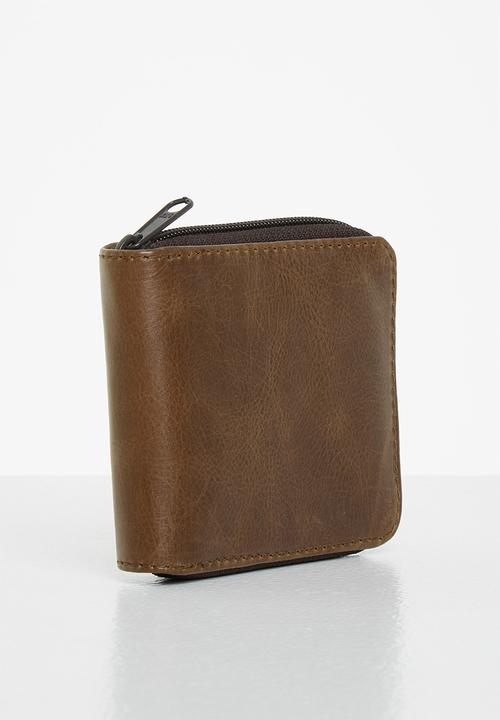 Superbalist - Tom leather zip wallet - brown