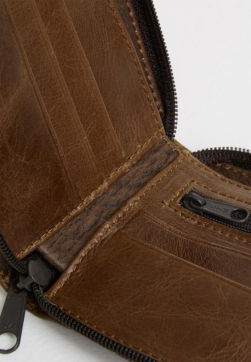 Superbalist - Tom leather zip wallet - brown