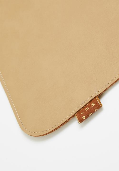 Modern Easy  - Bib - camel