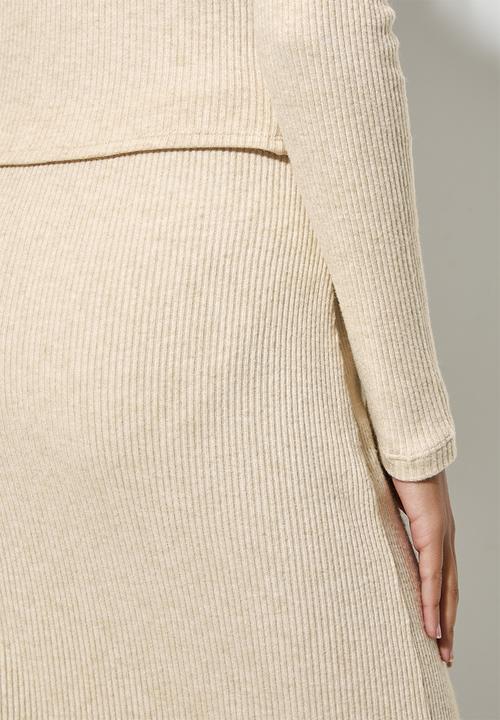 VELVET - Soft touch rib cross over front top - stone