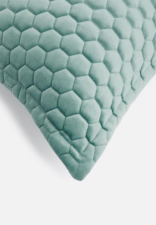 Grey Gardens - Hexa cushion cover - pearl