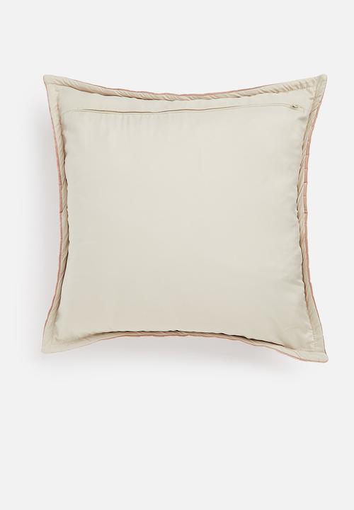 Grey Gardens - Hexa cushion cover - blush