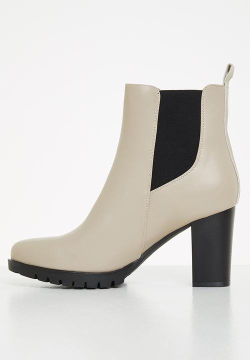 Superbalist - Lisa chelsea boot - natural