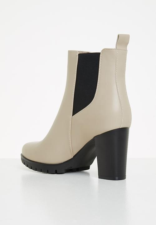 Superbalist - Lisa chelsea boot - natural