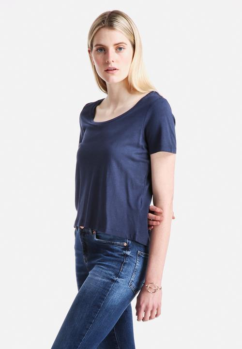 Noisy May - Ann Cropped Tee