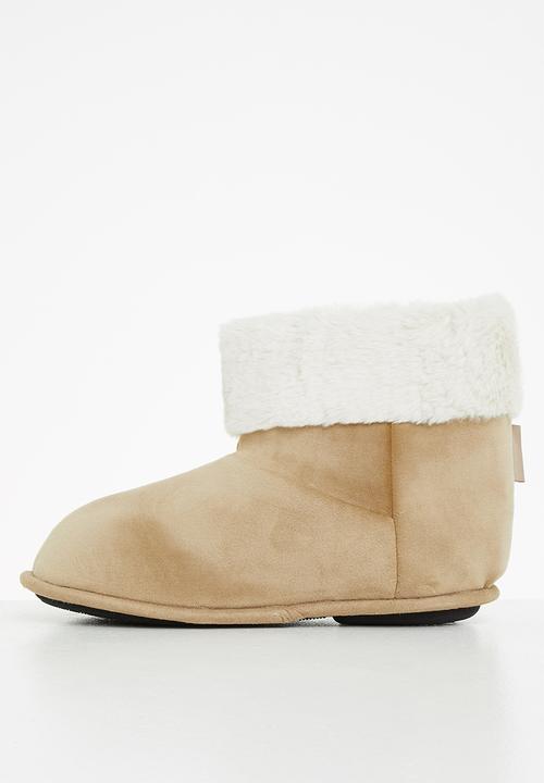 Hush Puppies - Casa slipper boot - tan 
