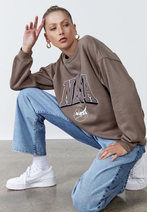 Factorie - Lcn nasa oversized graphic crew - lcn nas burnt iron/nasa