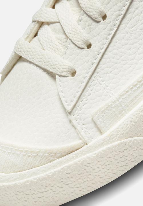 Nike - Blazer low '77 SE next nature